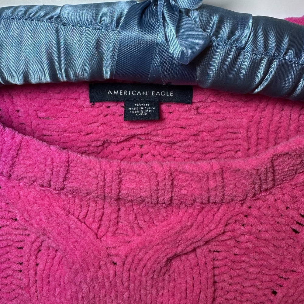 American Eagle Pink Chunky Cable Knit Sweater Plush Cozy Pullover Medium - Picture 9 of 12